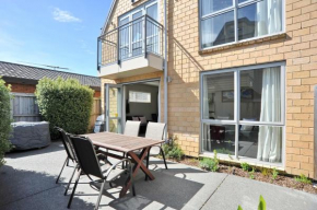 Regents Villas - Christchurch Holiday Homes